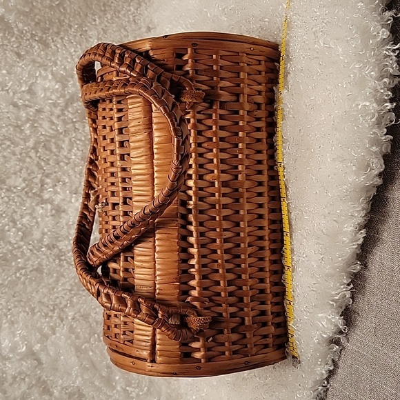 Vintage Basket Purse - Picture 3 of 12